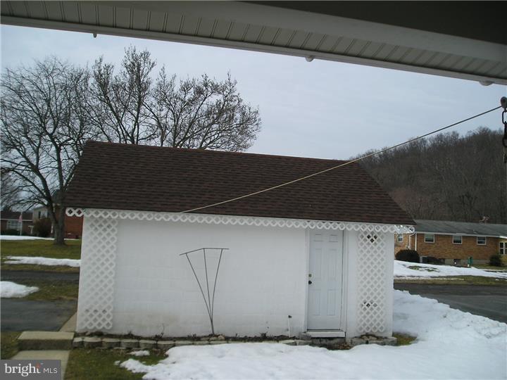 153 Easton Road Riegelsville, PA 18077 - Photo 16 of 19 Garage