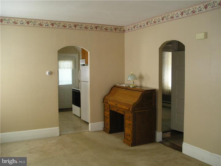 153 Easton Road Riegelsville, PA 18077 - Photo 9 of 19 Living Room