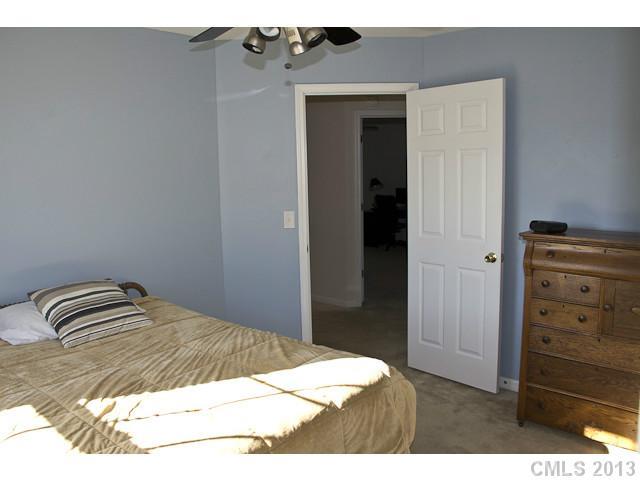 3335 Arklow Road Charlotte, NC 28269 - Photo 11 of 16