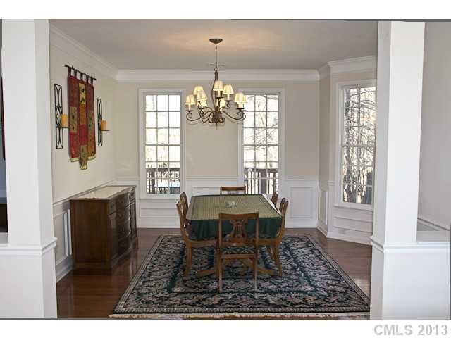 3335 Arklow Road Charlotte, NC 28269 - Photo 4 of 16
