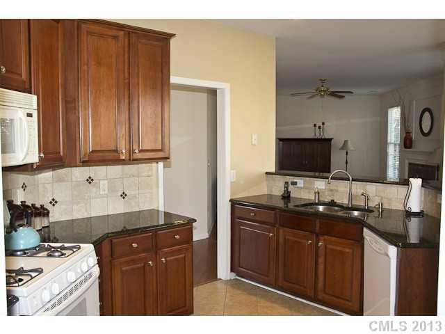 3335 Arklow Road Charlotte, NC 28269 - Photo 6 of 16