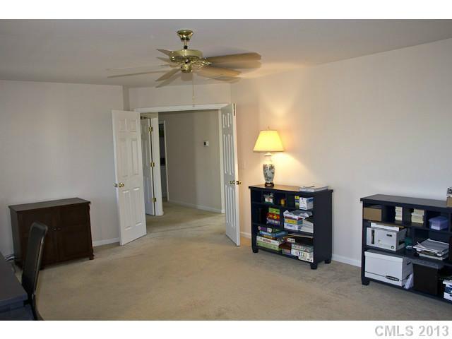 3335 Arklow Road Charlotte, NC 28269 - Photo 8 of 16