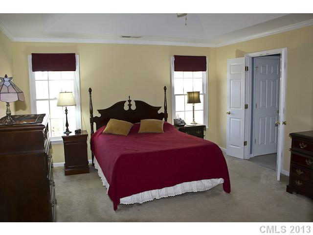 3335 Arklow Road Charlotte, NC 28269 - Photo 9 of 16