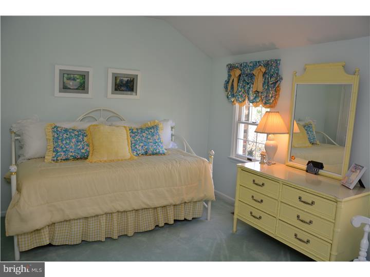 589 Sentinel Road Moorestown, NJ 08057 - Photo 14 of 25 Gallery Image 14