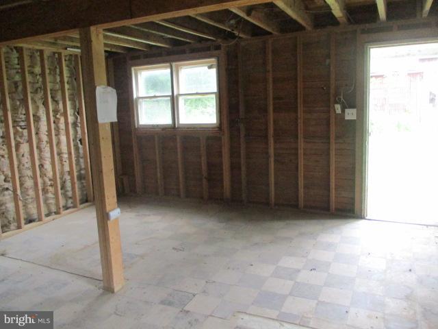 3100 Hoffman Mill Road Hampstead, MD 21074 - Photo 2 of 12 Interior (General)