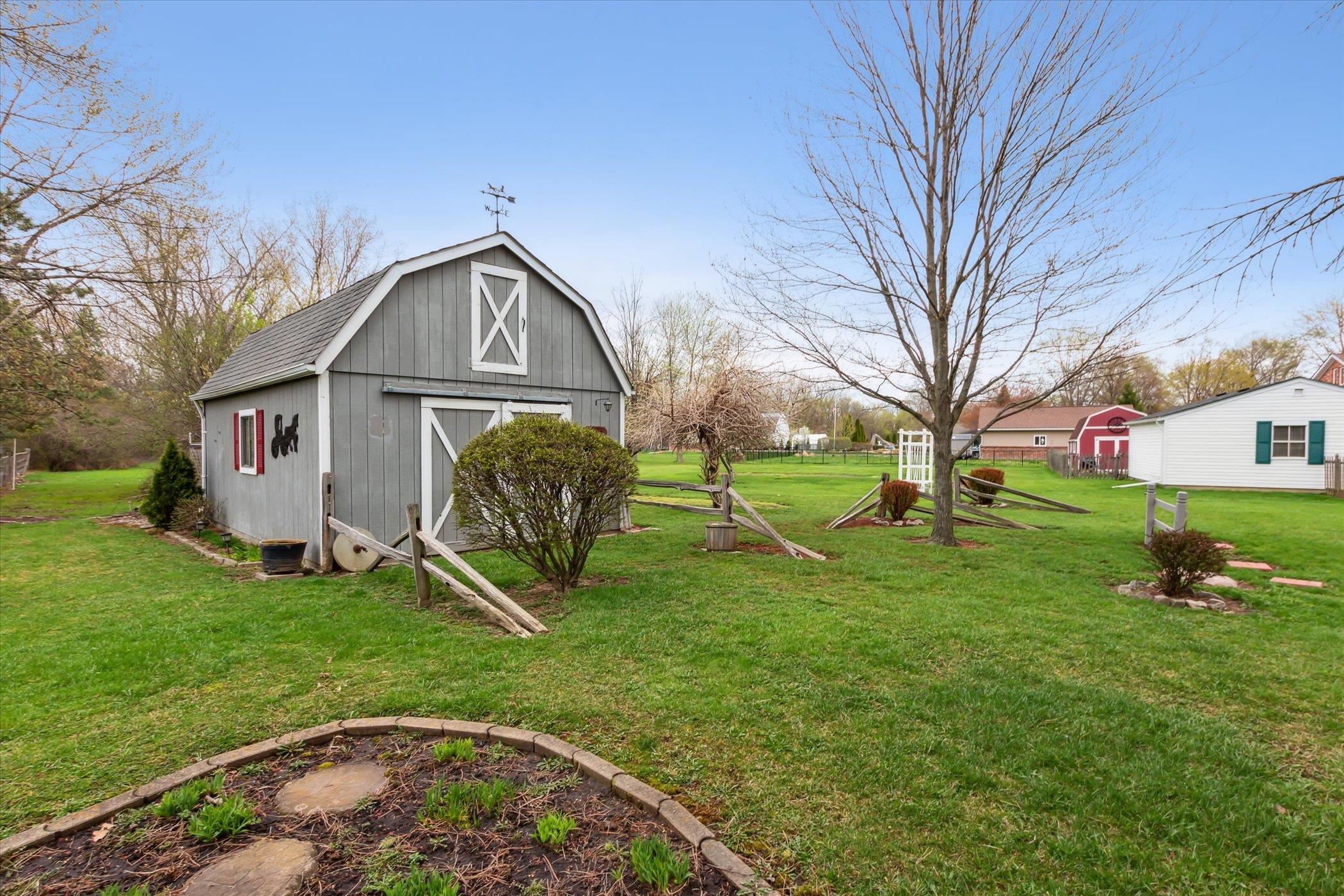 33605 Mulvey Road Fraser, MI 48026 - Photo 48 of 49 50106314-47.JPG