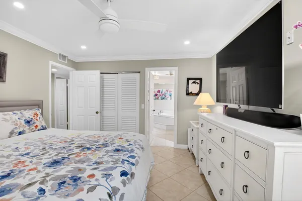 $5,000 | 75 Venetian Drive, Unit A2, Delray Beach, FL 33483