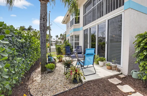 $5,000 | 75 Venetian Drive, Unit A2, Delray Beach, FL 33483