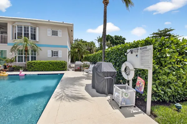 $5,000 | 75 Venetian Drive, Unit A2, Delray Beach, FL 33483