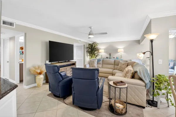 $5,000 | 75 Venetian Drive, Unit A2, Delray Beach, FL 33483