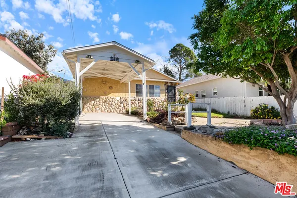 $679,000 | 10626 Mountair Avenue, Tujunga, CA 91042