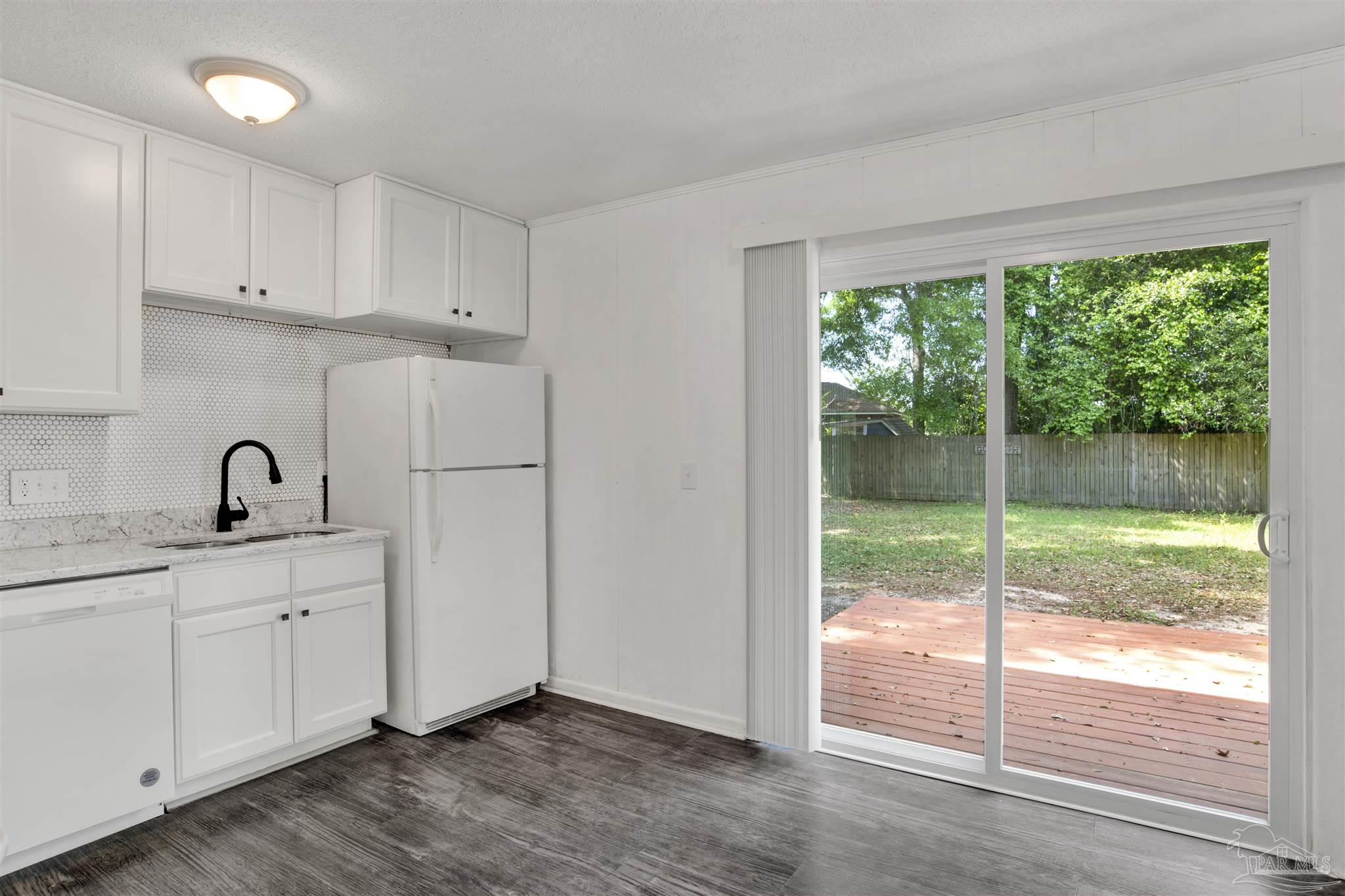 4745 Frontier Road Pace, FL 32571 - Photo 5 of 19