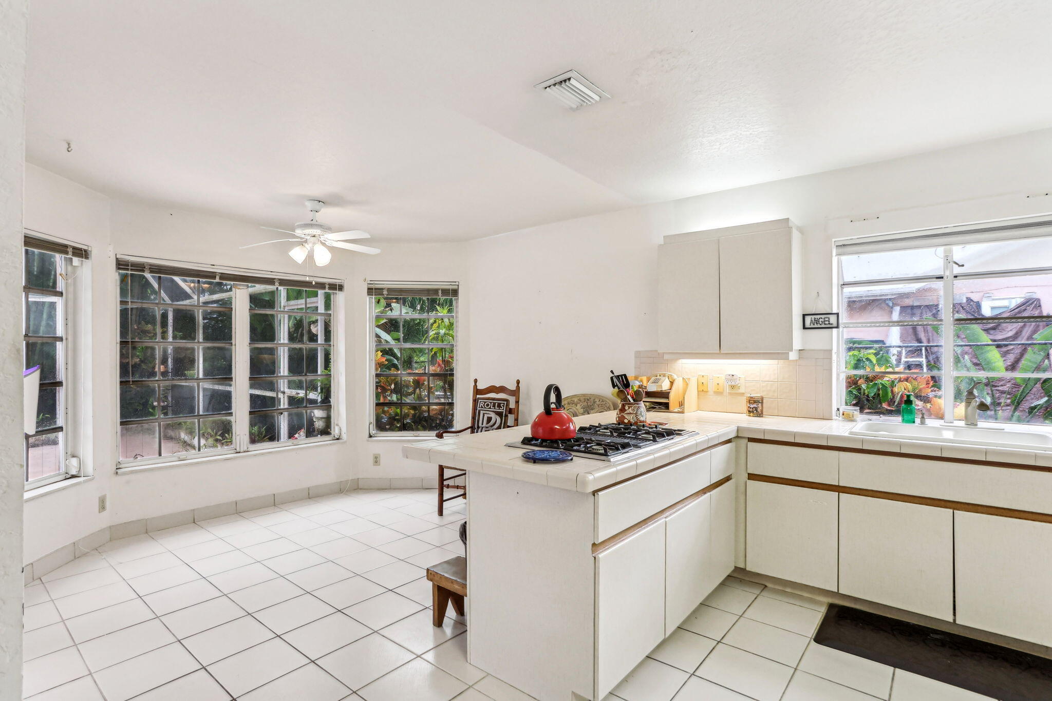 7699 East Country Club Boulevard Boca Raton, FL 33487 - Photo 11 of 34 30-web-or-mls-0E2A9561
