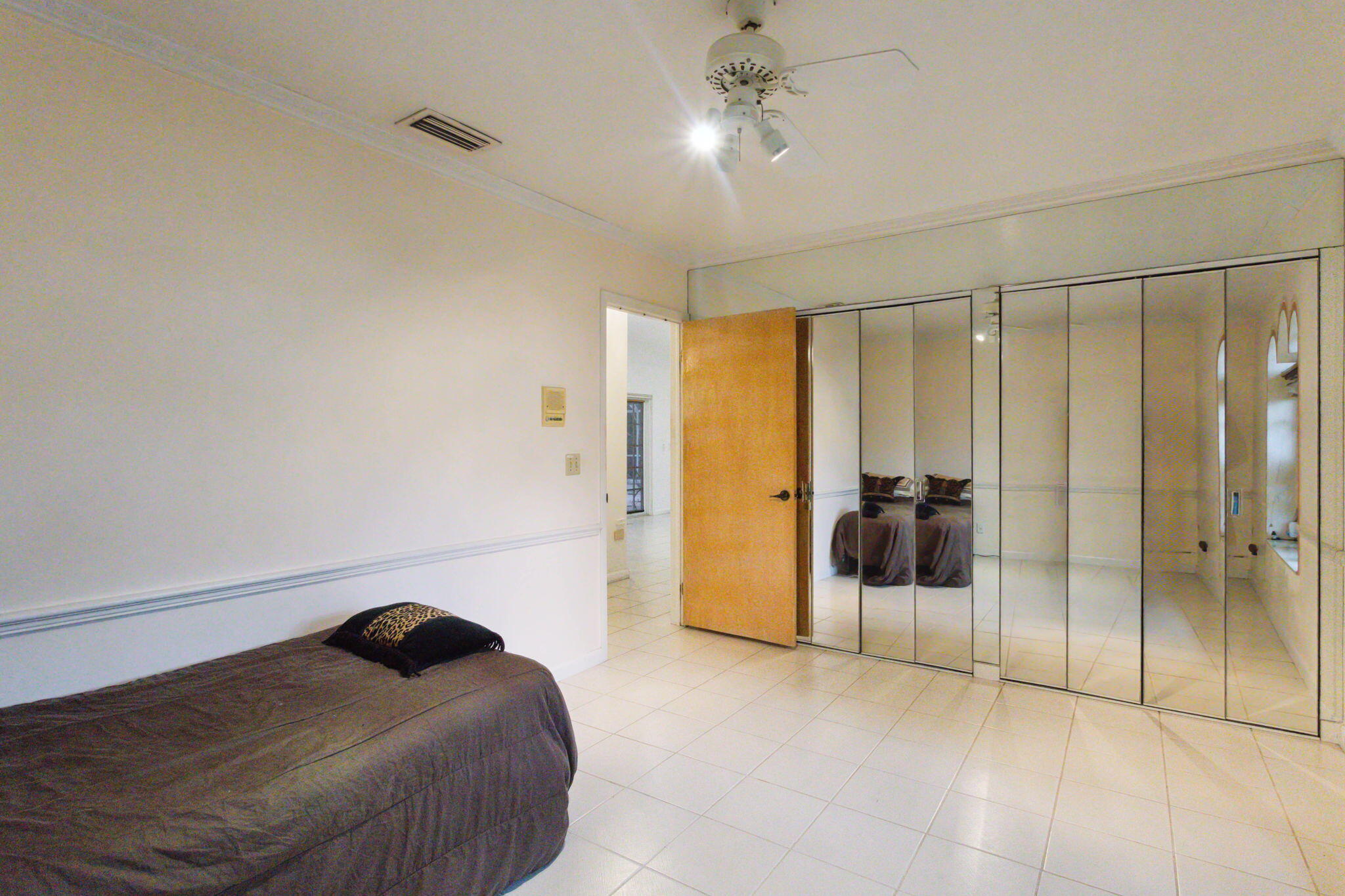 7699 East Country Club Boulevard Boca Raton, FL 33487 - Photo 18 of 34 19-web-or-mls-0E2A9626