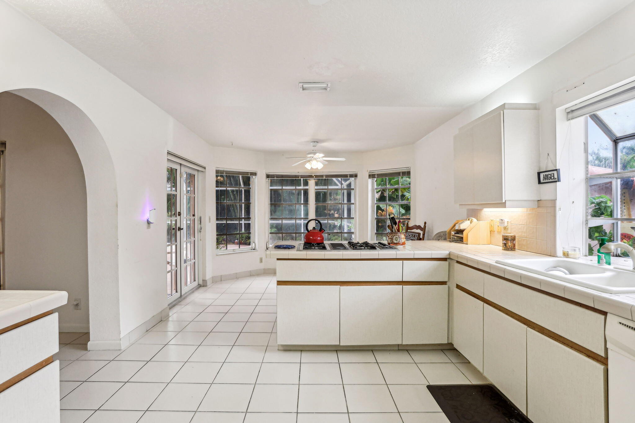 7699 East Country Club Boulevard Boca Raton, FL 33487 - Photo 10 of 34 31-web-or-mls-0E2A9581