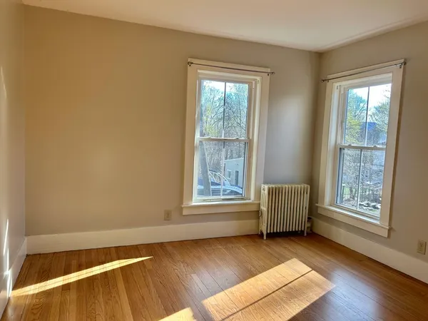 $5,000 | 48 Congress Street, Greenfield, MA 01301