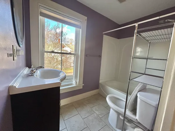 $5,000 | 48 Congress Street, Greenfield, MA 01301
