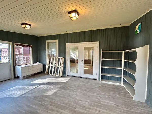 $5,000 | 48 Congress Street, Greenfield, MA 01301