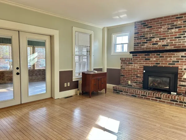 $5,000 | 48 Congress Street, Greenfield, MA 01301