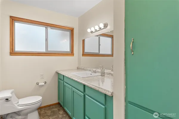 $460,000 | 32 North Furney Street, Wenatchee, WA 98801