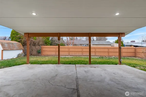 $460,000 | 32 North Furney Street, Wenatchee, WA 98801