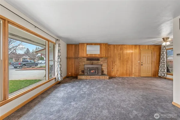 $460,000 | 32 North Furney Street, Wenatchee, WA 98801