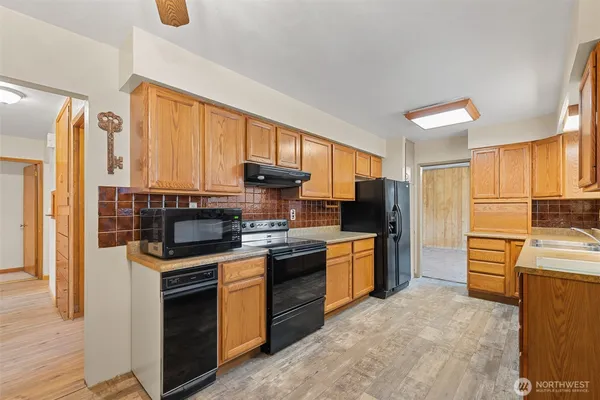 $460,000 | 32 North Furney Street, Wenatchee, WA 98801