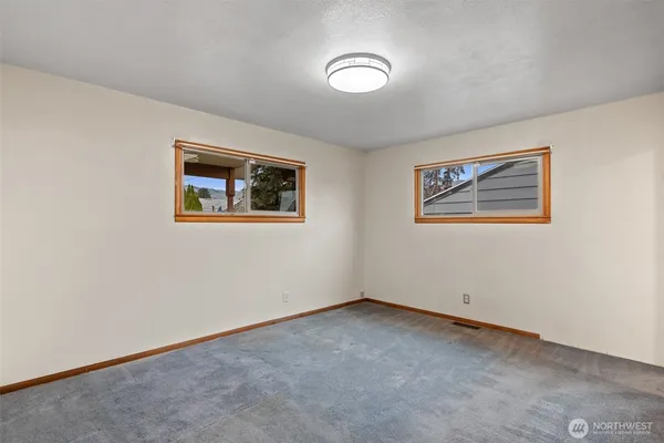 $460,000 | 32 North Furney Street, Wenatchee, WA 98801