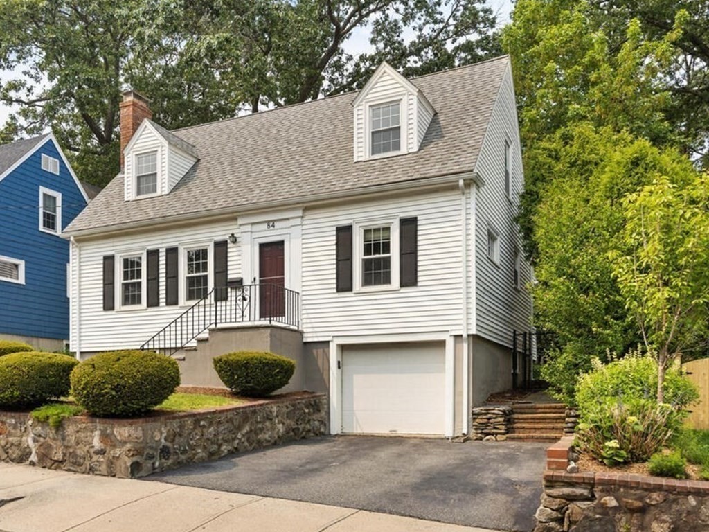 84 Glenburn Road Arlington, MA 02476 - Photo 3 of 34 Gallery Image 3