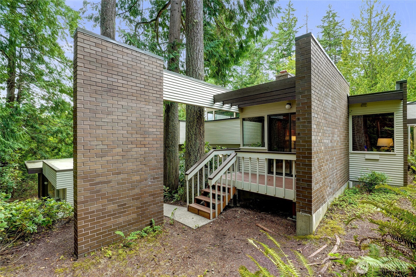 17531 Southeast 110th Street Renton, WA 98059 - Photo 3 of 40 Gallery Image 3