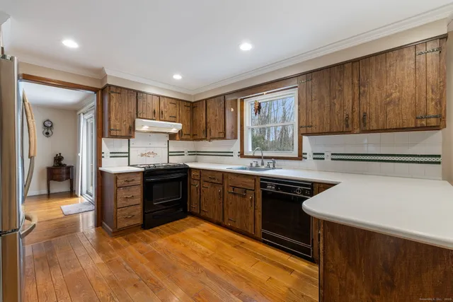 $499,980 | 25 Partridge Hollow Lane, Vernon, CT 06066