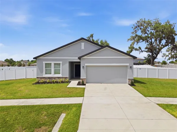 $419,900 | 814 Highgate Oaks Place, Seffner, FL 33584