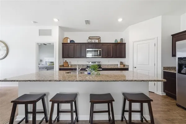 $419,900 | 814 Highgate Oaks Place, Seffner, FL 33584