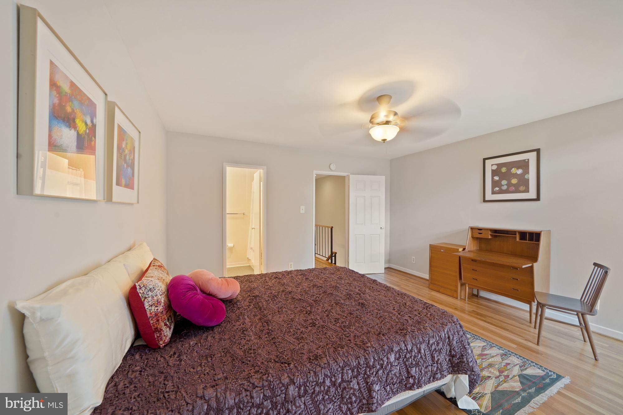 317 N Street Southwest, Unit 88 Washington, DC 20024 - Photo 24 of 44 Bedroom #2 w/Hardwood Floors