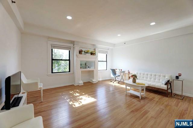 22 Engle Street, Unit R17 Englewood, NJ 07631 - Photo 5 of 36