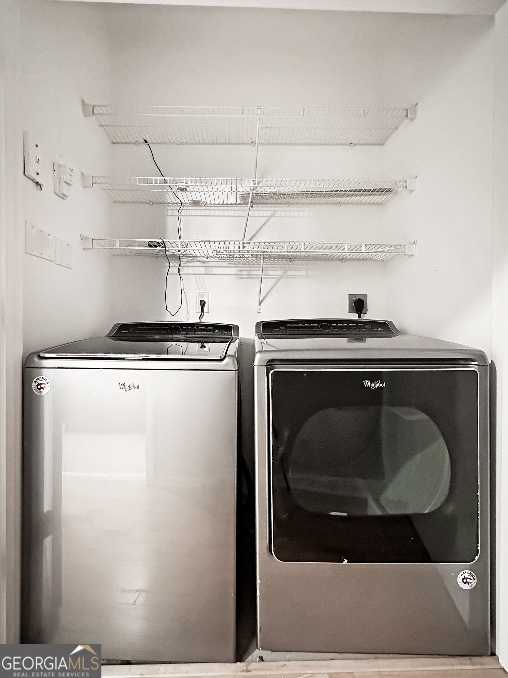 821 Ralph McGill Boulevard Northeast, Unit 3219 Atlanta, GA 30306 - Photo 12 of 12 a utility room with washer and dryer
