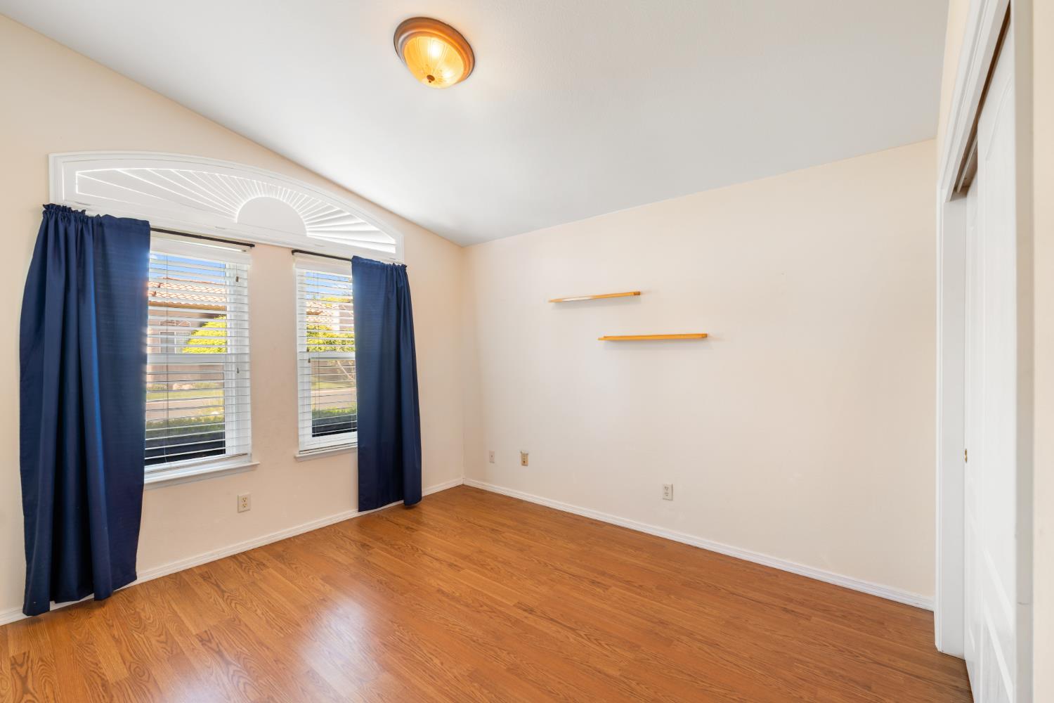 43 East Loop Madera, CA 93637 - Photo 23 of 49 a view of an empty room and window