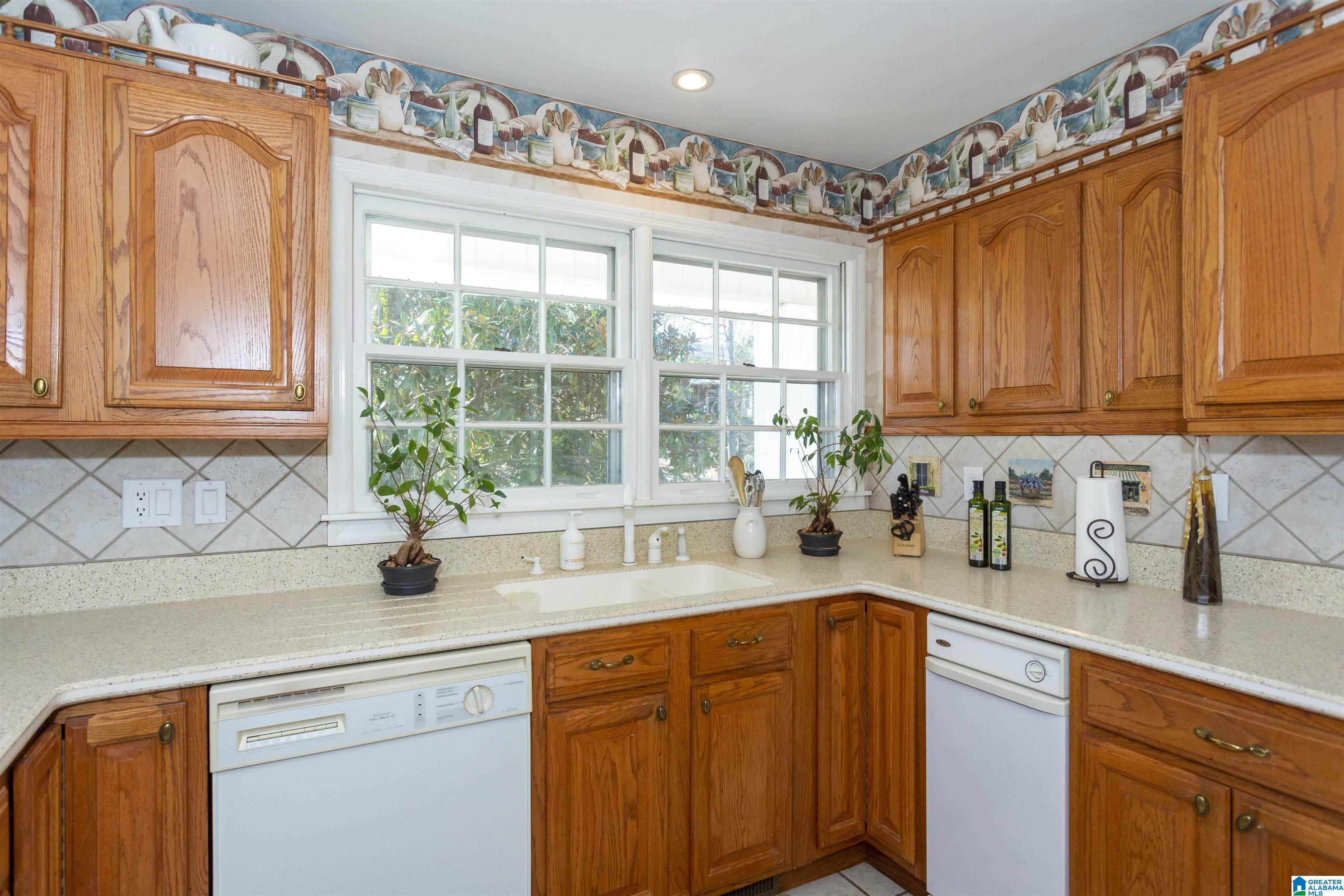 405 Hillyer High Road Anniston, AL 36207 - Photo 16 of 50