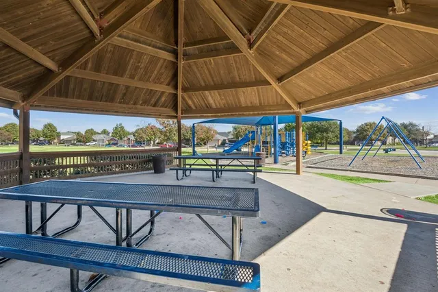 a view of outdoor space