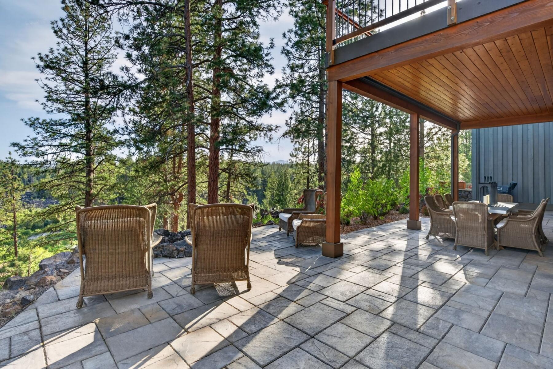 60420 Snap Shot Loop Bend, OR 97702 - Photo 8 of 51 1,300 sf of paver patio