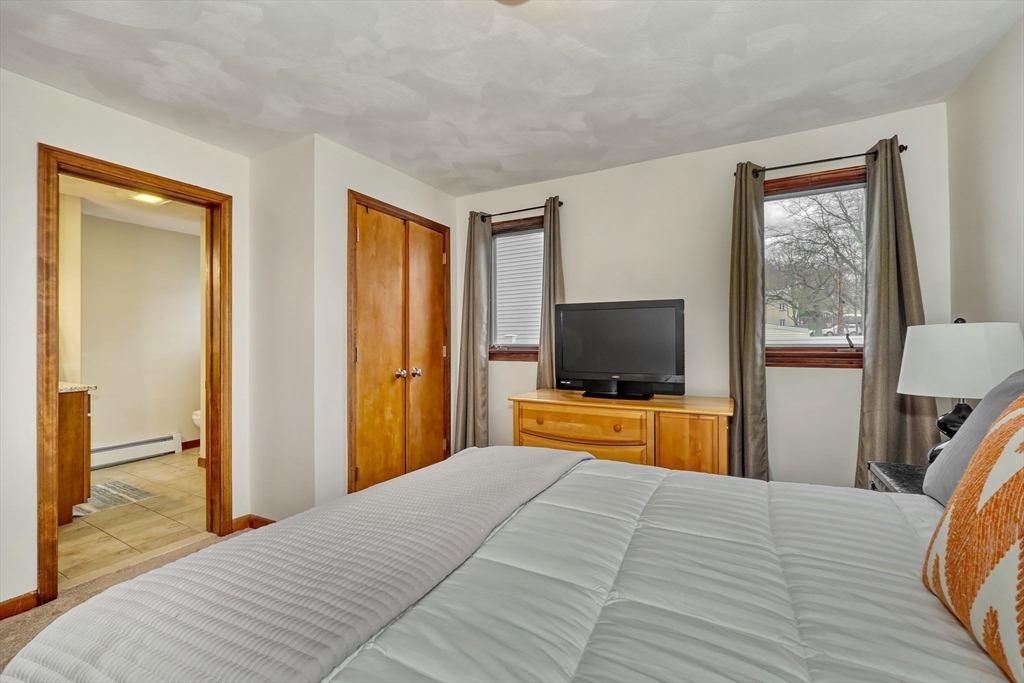 17 Forest Street Melrose, MA 02176 - Photo 15 of 35