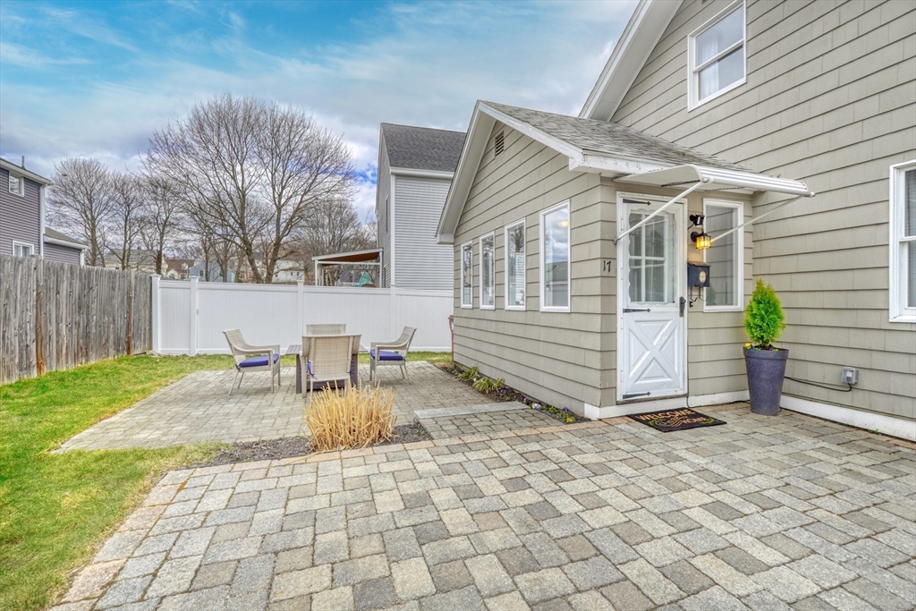 17 Forest Street Melrose, MA 02176 - Photo 2 of 35
