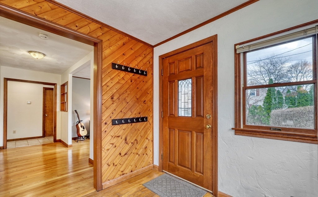 17 Forest Street Melrose, MA 02176 - Photo 21 of 35