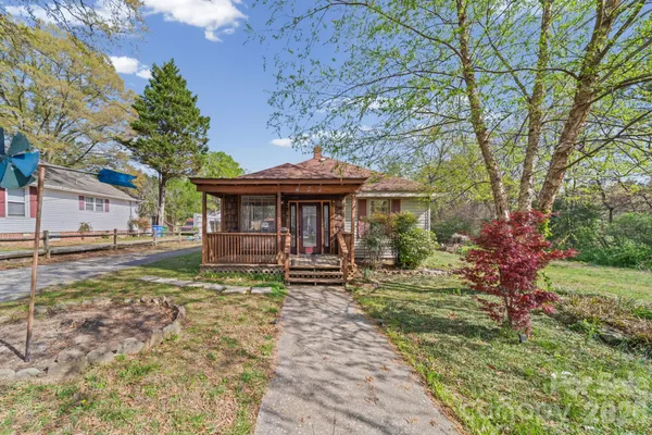 $197,900 | 402 Edgemont Street, Albemarle, NC 28001