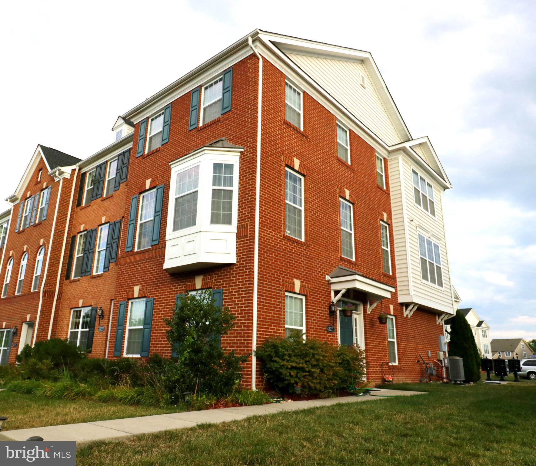 43221 Loudoun Reserve Drive, Ashburn, VA 20148 Compass