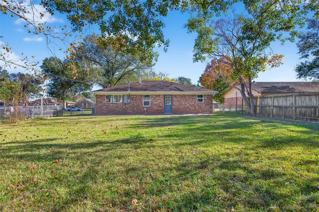 $315,000 | 1920 Ripple Creek Drive, Rosenberg, TX 77471