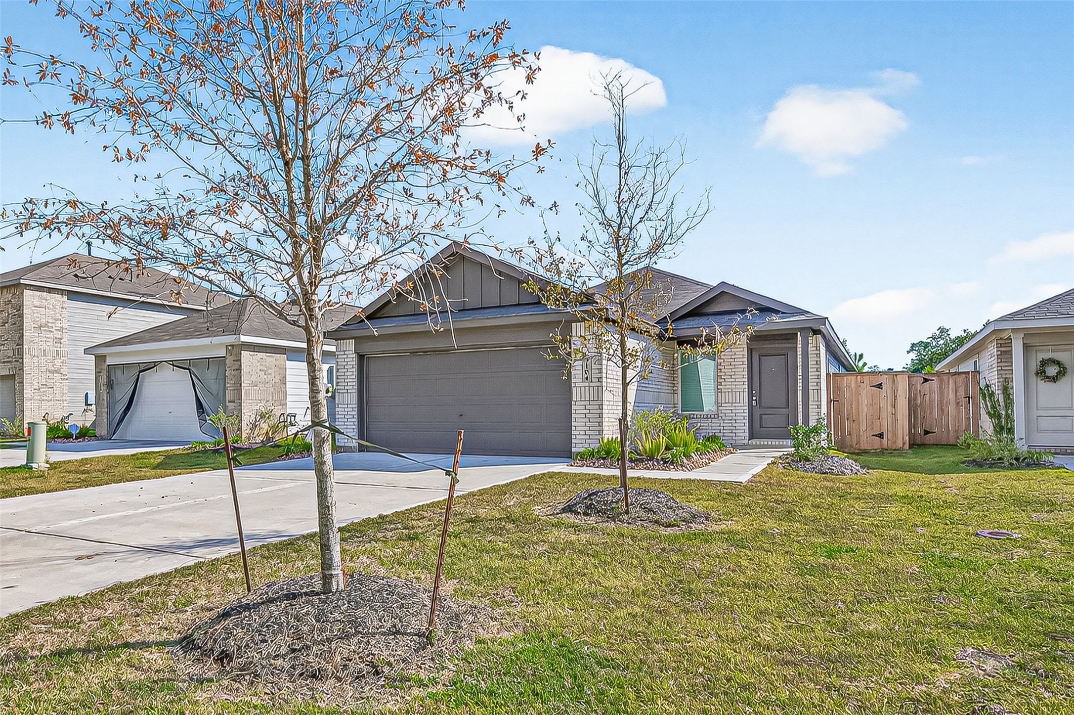 3104 Twisted Myrtle Drive Conroe, TX 77301 - Photo 2 of 42