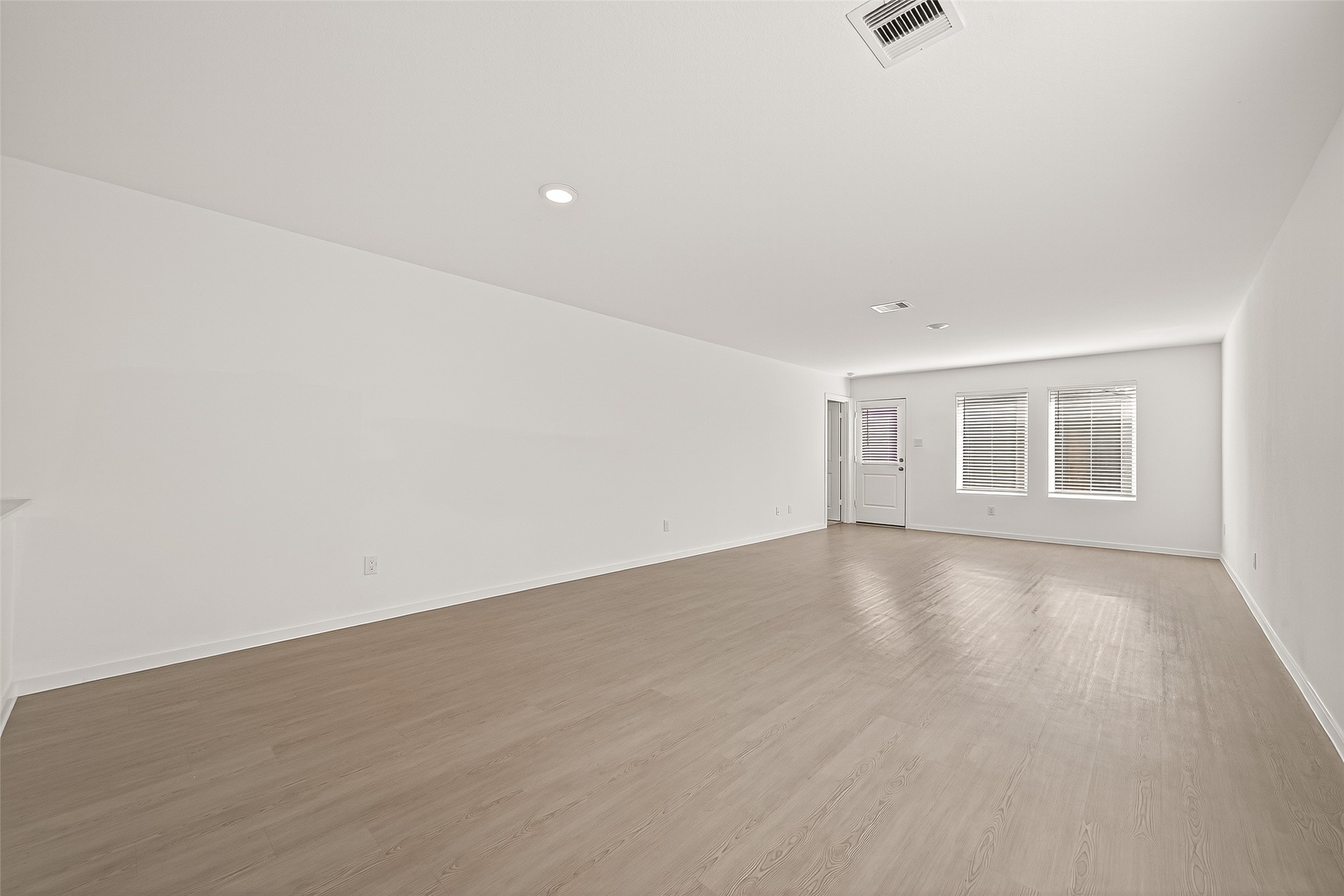 3104 Twisted Myrtle Drive Conroe, TX 77301 - Photo 9 of 42