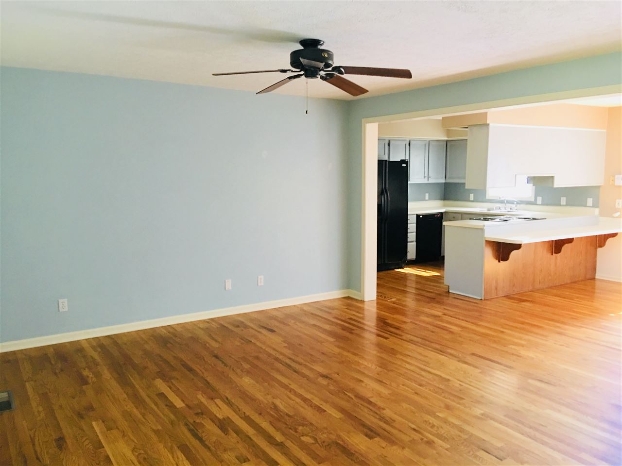 1033 Long Road Bowling Green, KY 42104 - Photo 2 of 16 Gallery Image 2