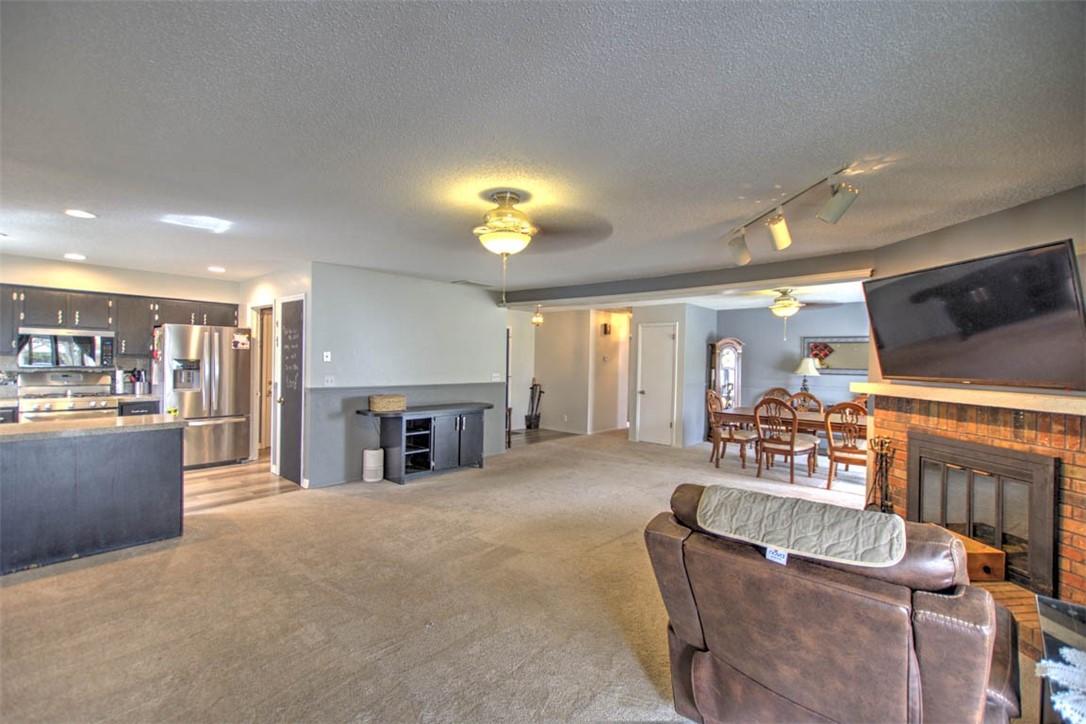 852 Jefferson Drive Decatur, IL 62521 - Photo 12 of 29 Gallery Image 12